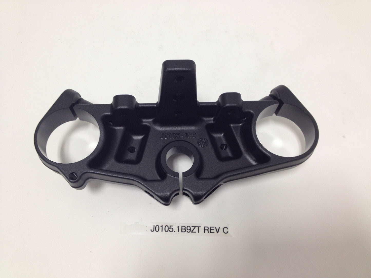 UPPER TRIPLE CLAMP, BLACK ANODIZED J0105.1B9ZT Rev C