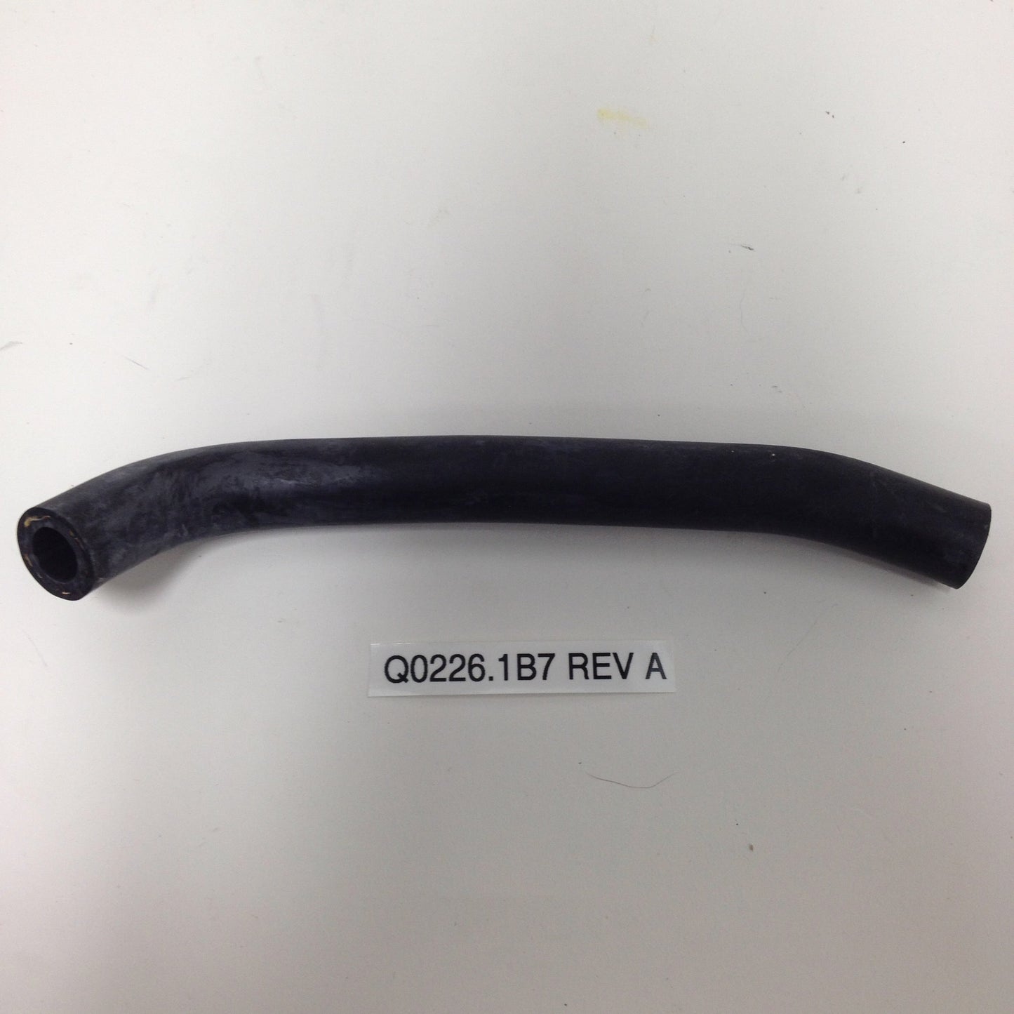 RADIATOR HOSE, LEFT THERMOSTAT TO Y-FITTING, WATER PUMP Q0226.1B7 Rev A