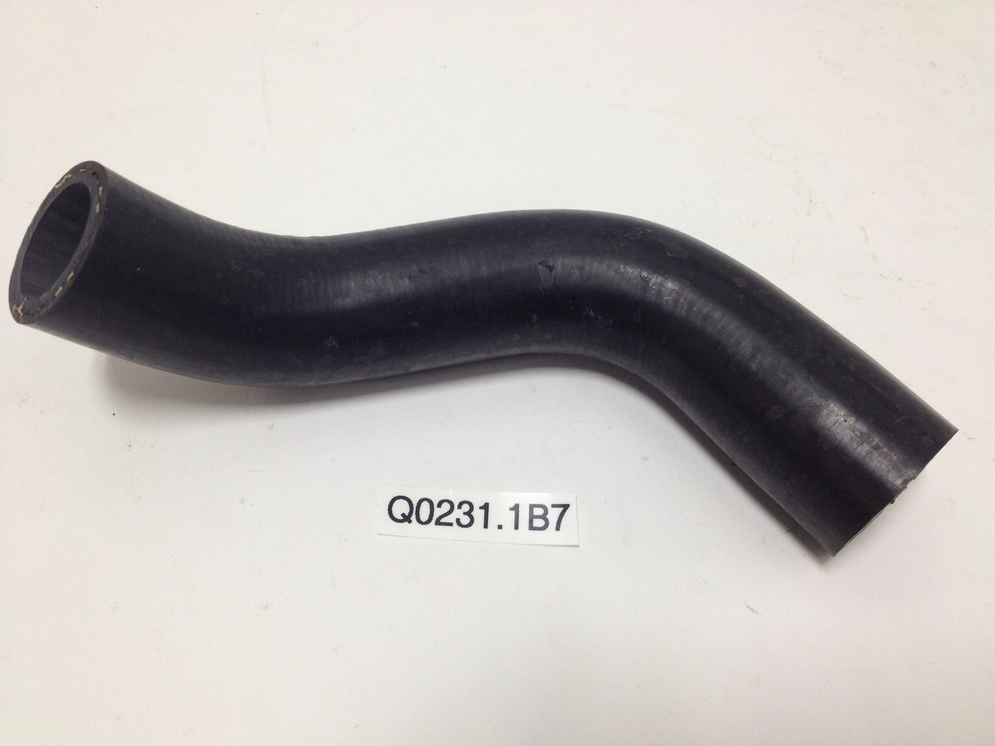 RADIATOR HOSE, RIGHT RADIATOR TO WATER PUMP Q0231.1B7 Rev A