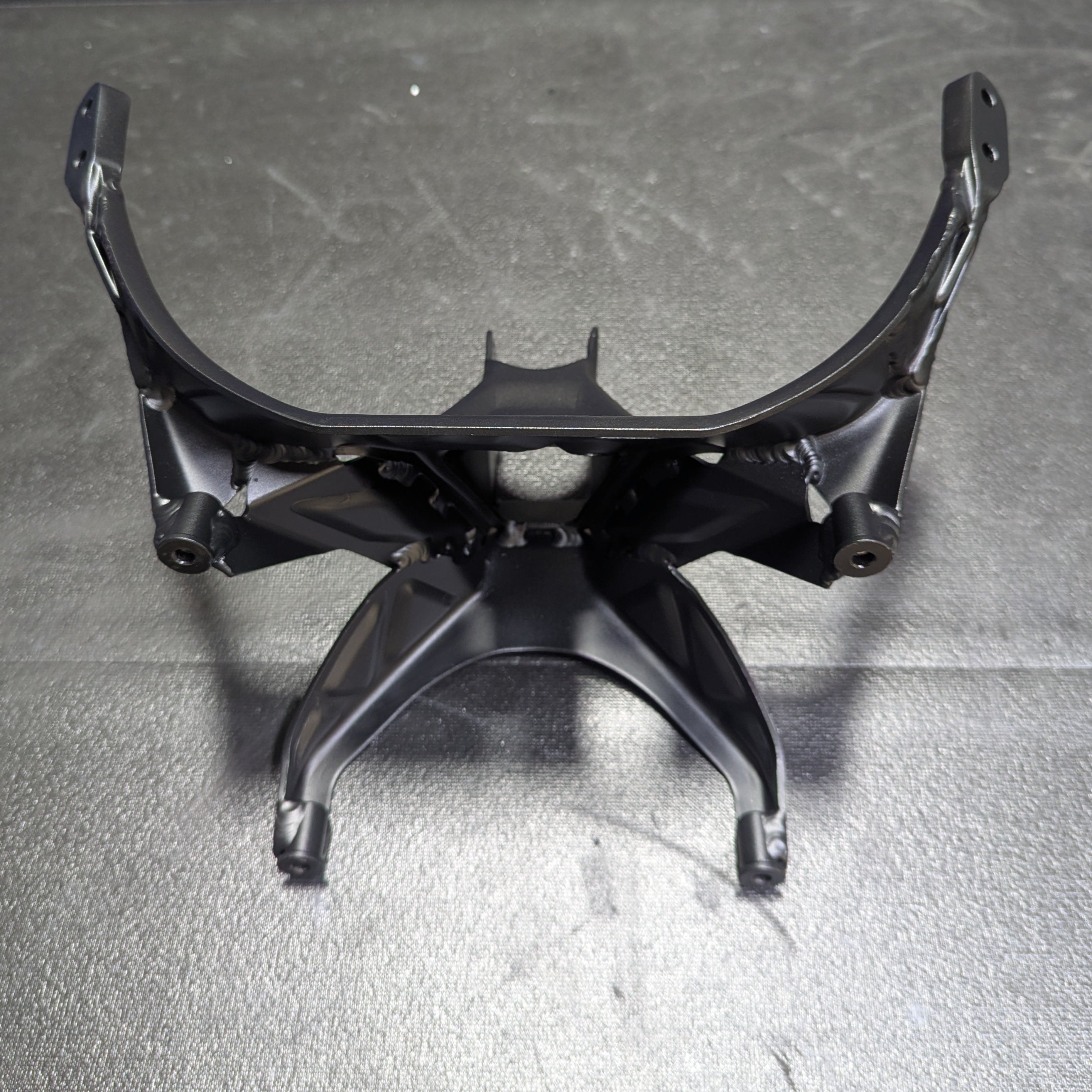 FAIRING SUPPORT BRACKET, PHANTOM METALLIC (L0942.1B7YCXA Rev A)