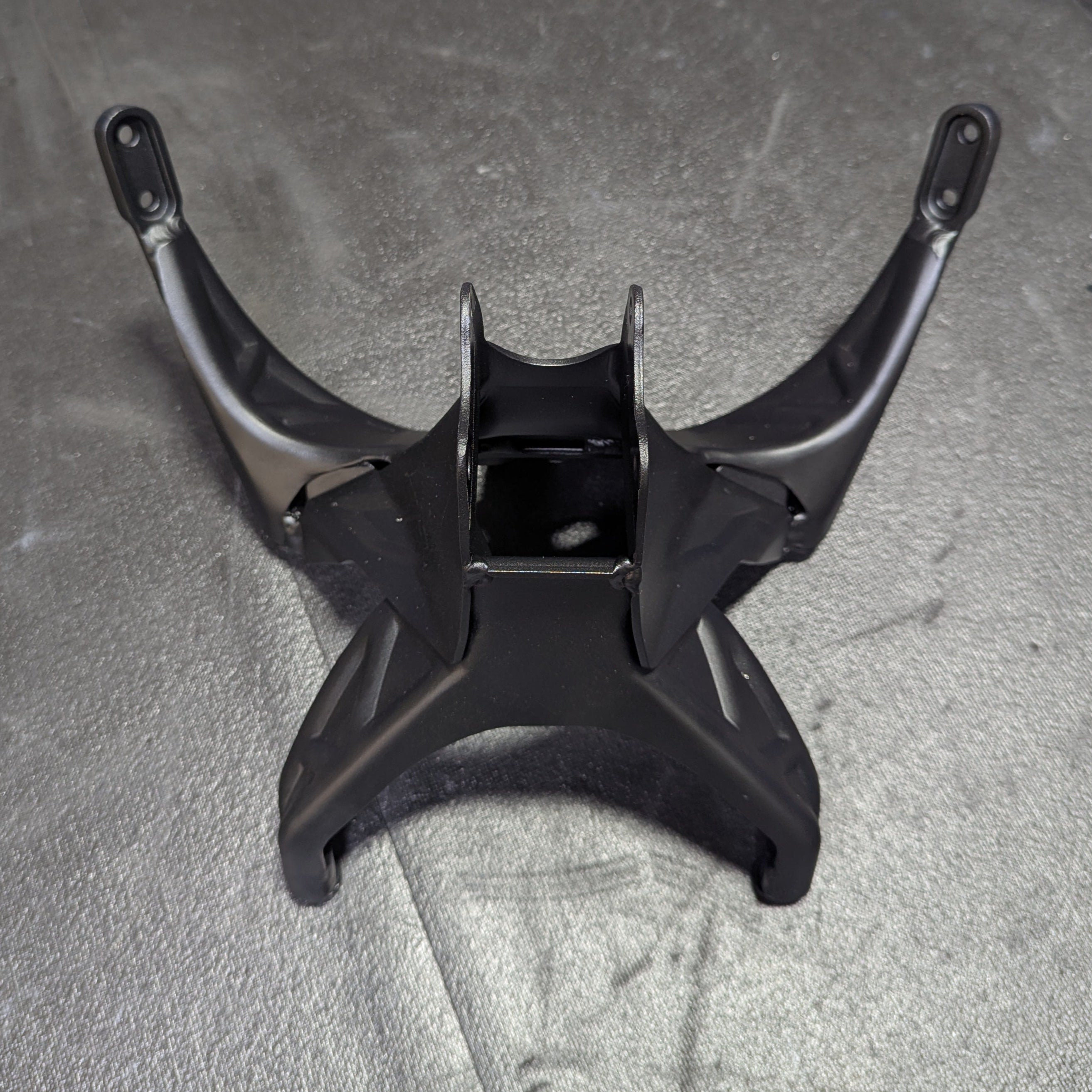 FAIRING SUPPORT BRACKET, PHANTOM METALLIC (L0942.1B7YCXA Rev A)