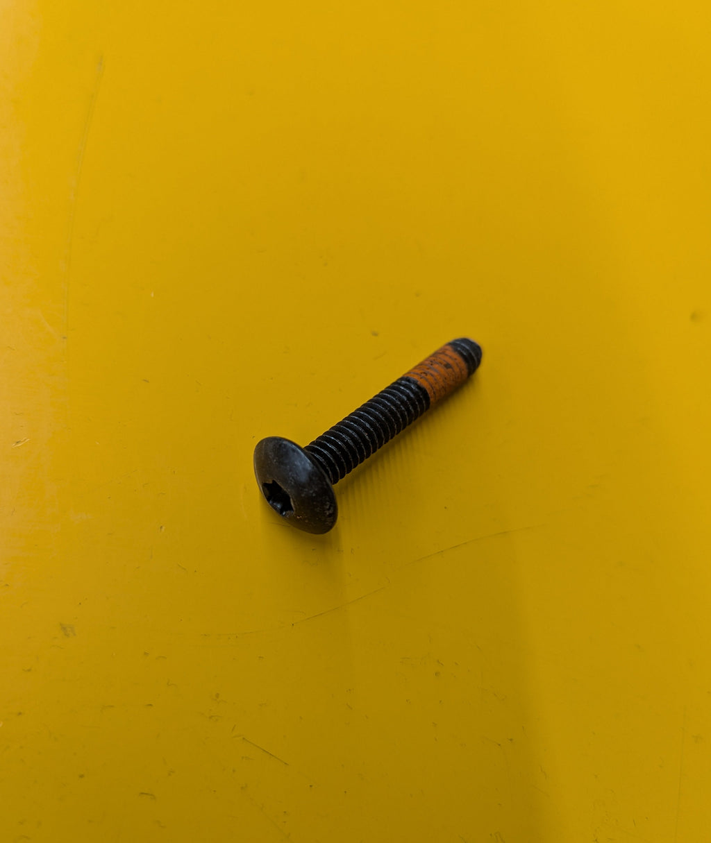 SCREW, 1/4-20 X 1.5 TRUSS TORX, GRADE 2, 2510N LOCKPATCH, ZINKLAD BLACK (AA0412.11CXDZK Rev A)