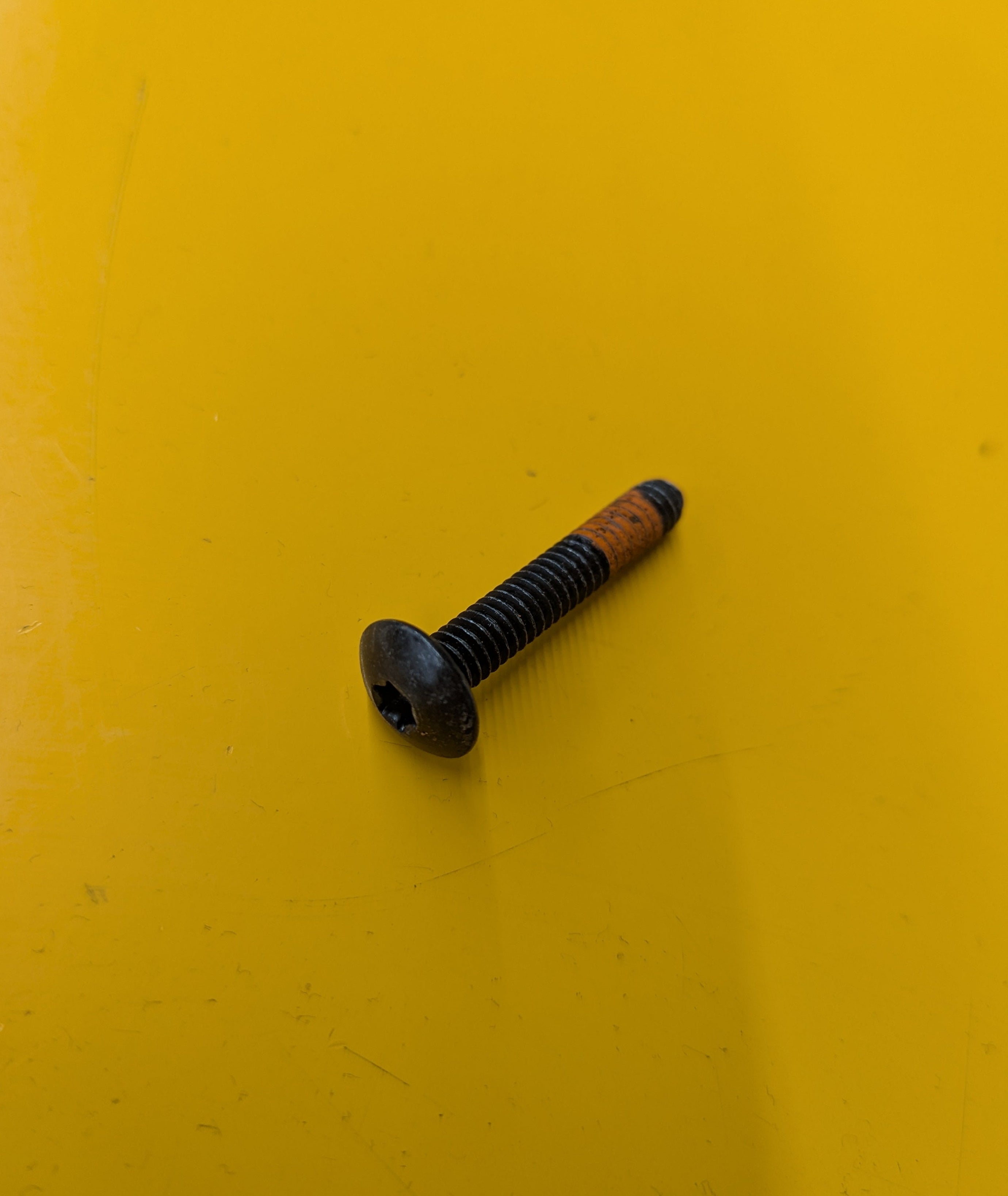 SCREW, 1/4-20 X 1.5 TRUSS TORX, GRADE 2, 2510N LOCKPATCH, ZINKLAD BLACK (AA0412.11CXDZK Rev A)