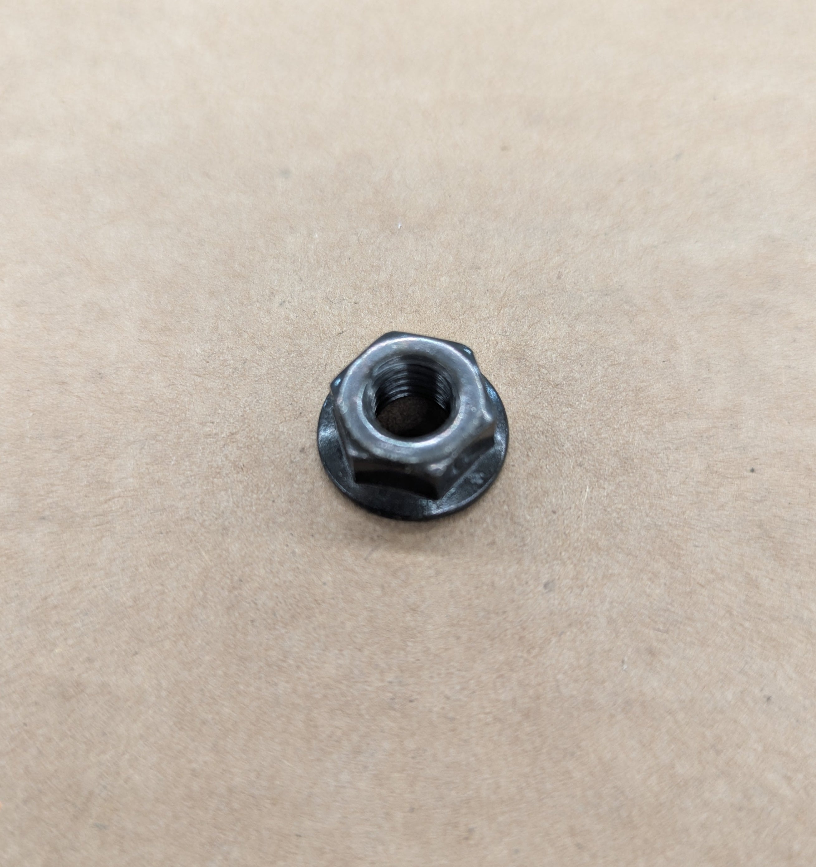 NUT, M8-1.25 HEX FLANGE, CLASS 8, BLACK CHROMATE (D0800.12CCBL Rev A1)