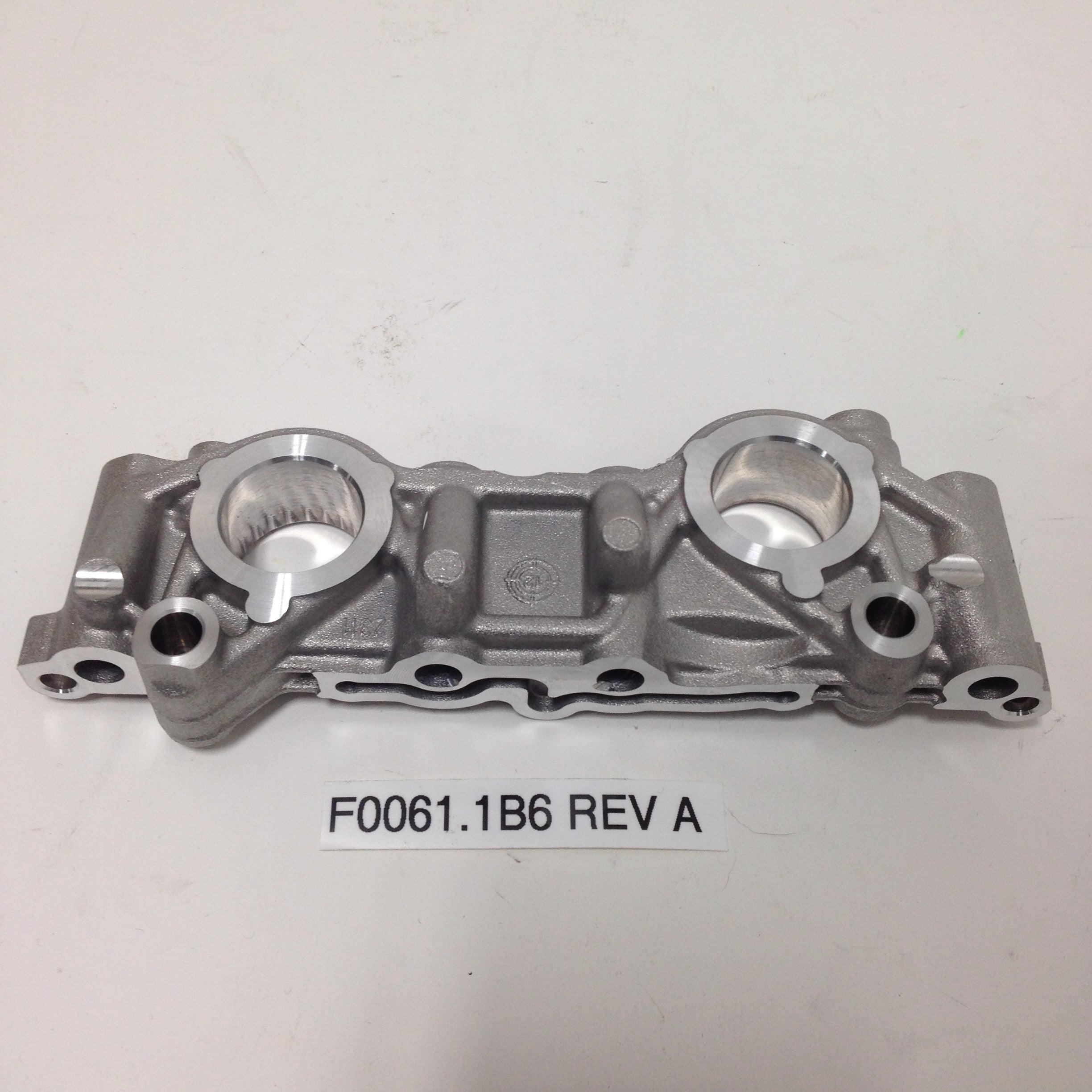 CAMSHAFT BRACKET 1, FRONT CYLINDER HEAD F0061.1B6 Rev A