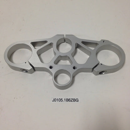 UPPER TRIPLE CLAMP, ADJ OFFST J0105.1B6ZBG Rev A