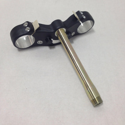 TRIPLE CLAMP, LOWER, ASSEMBLY, BLACK ANODIZE J0106.1ATZT Rev A