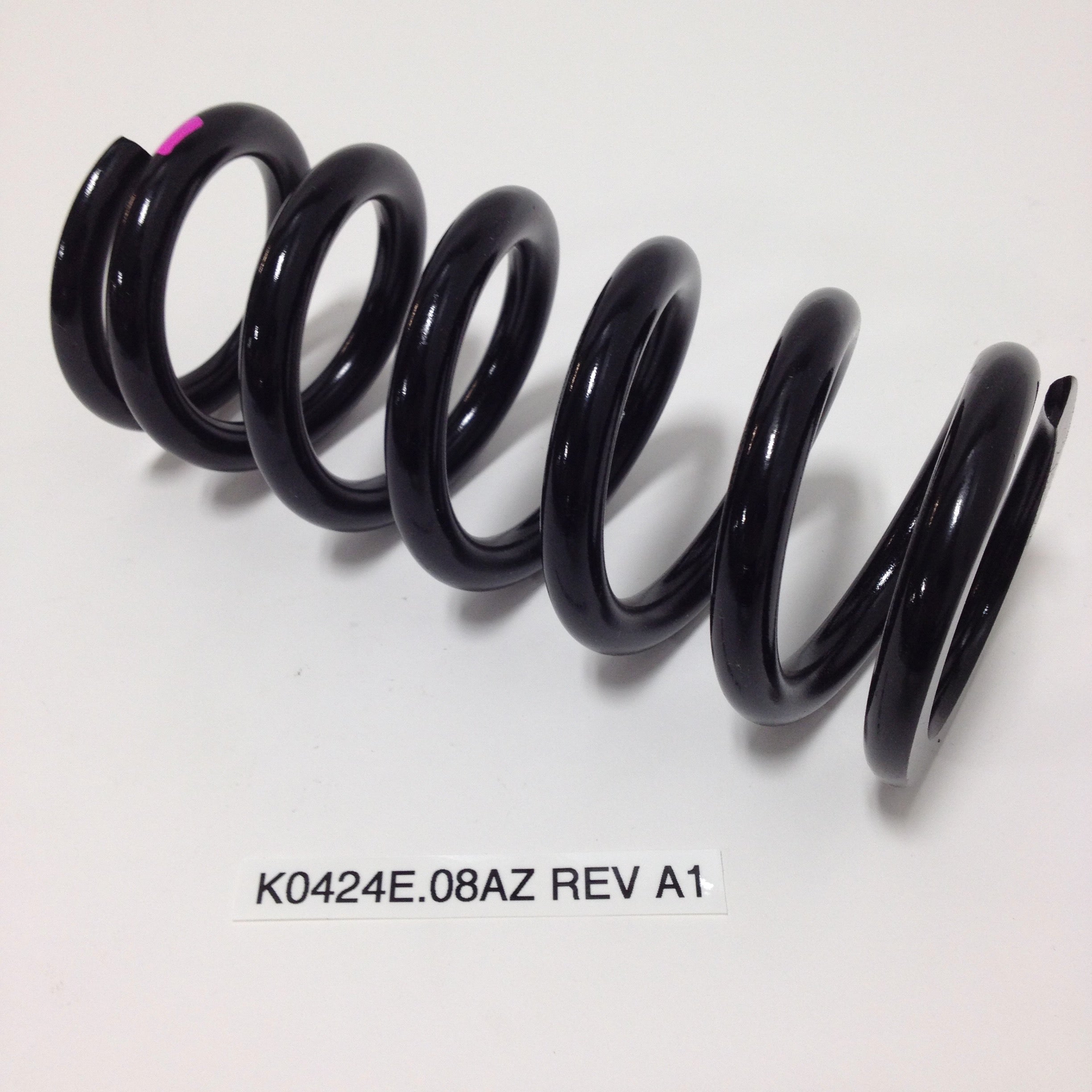 REAR SHOCK SPRING, SHOWA RACE, 525 LB/IN K0424E.08AZ Rev A1