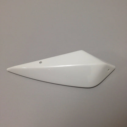 FRONT FAIRING, RIGHT, INFINEON WHITE M0621.1B9MEC Rev B