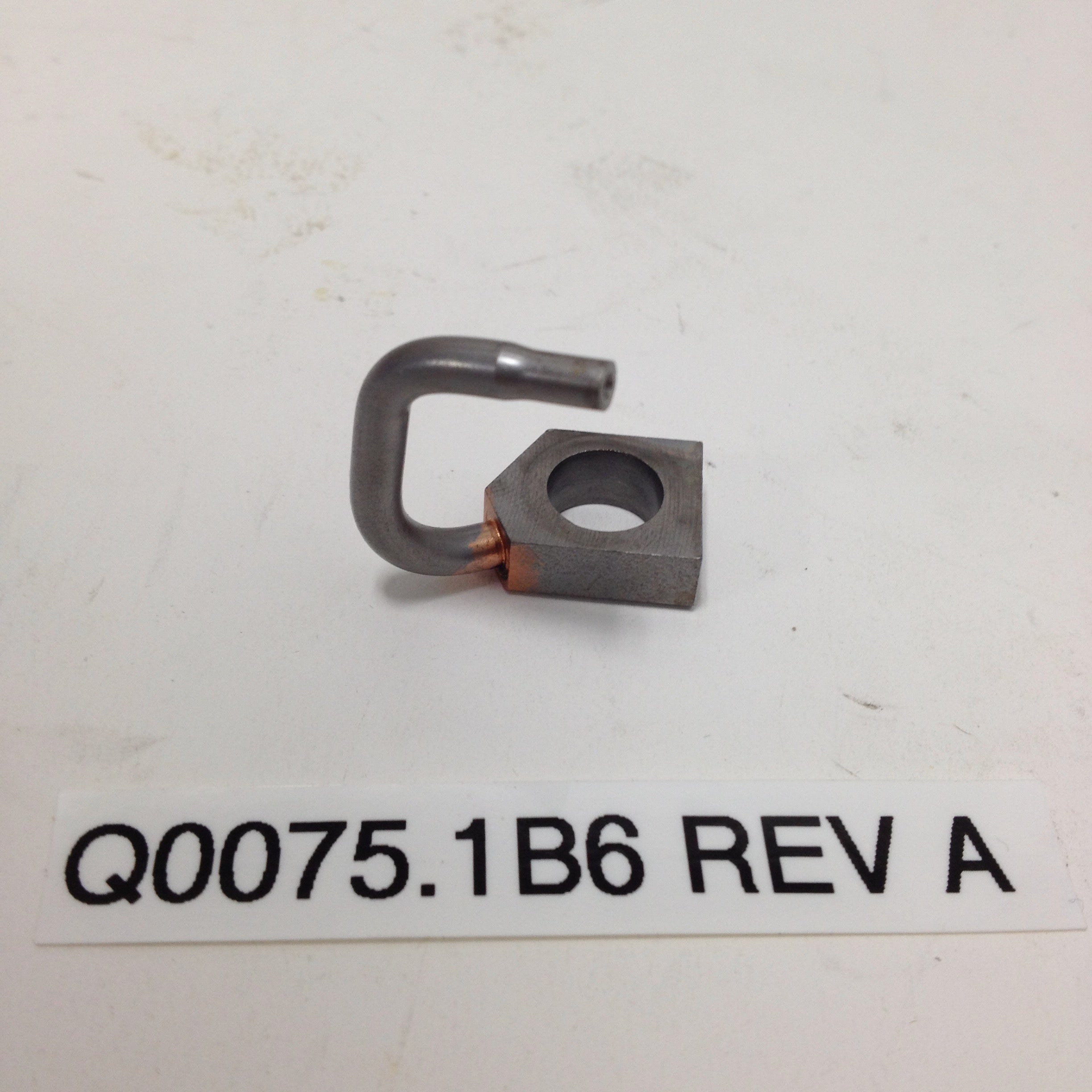 OIL NOZZLE ASSY Q0075.1B6 Rev A
