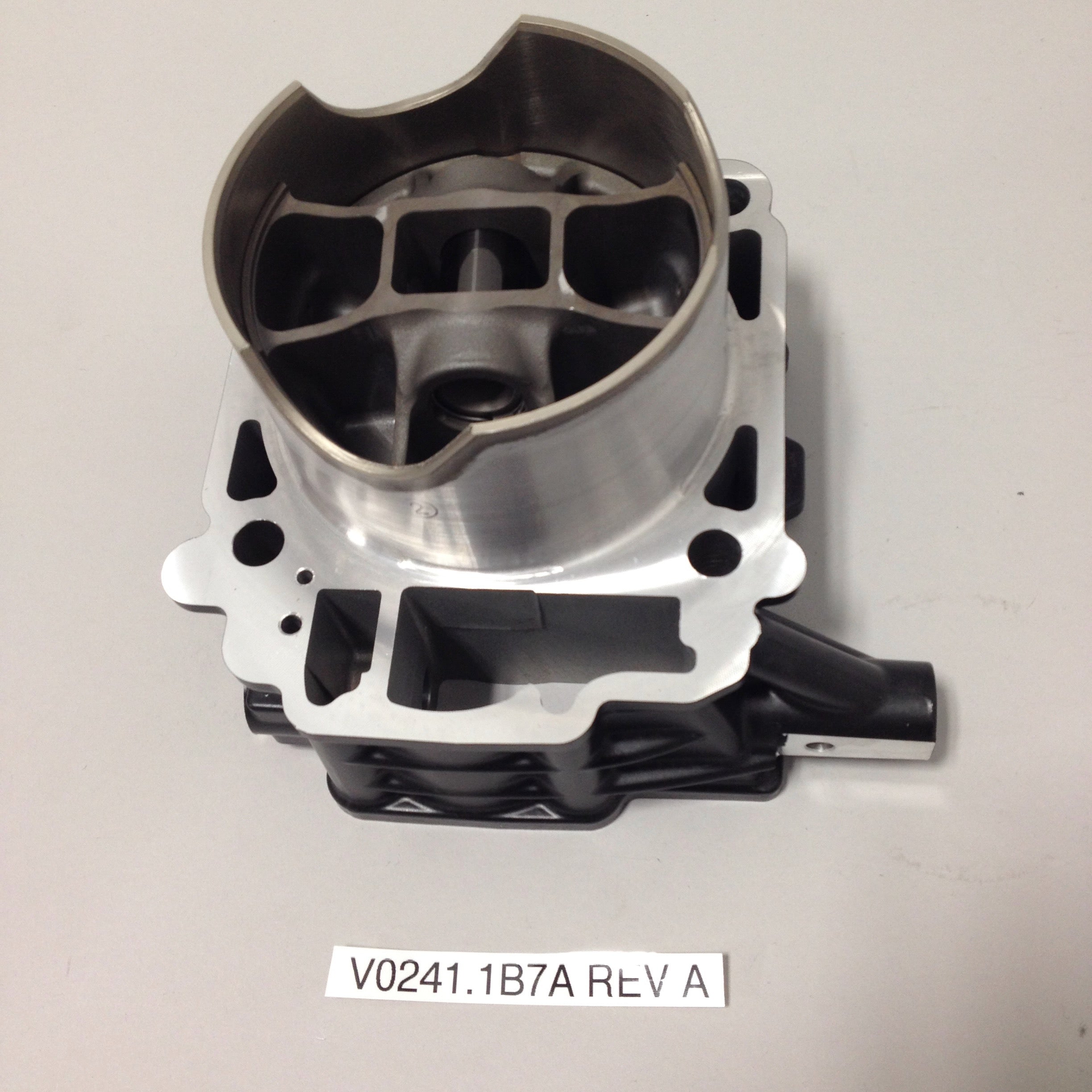 CYLINDER & PISTON ASSEMBLY, REAR V0241.1B7A Rev A