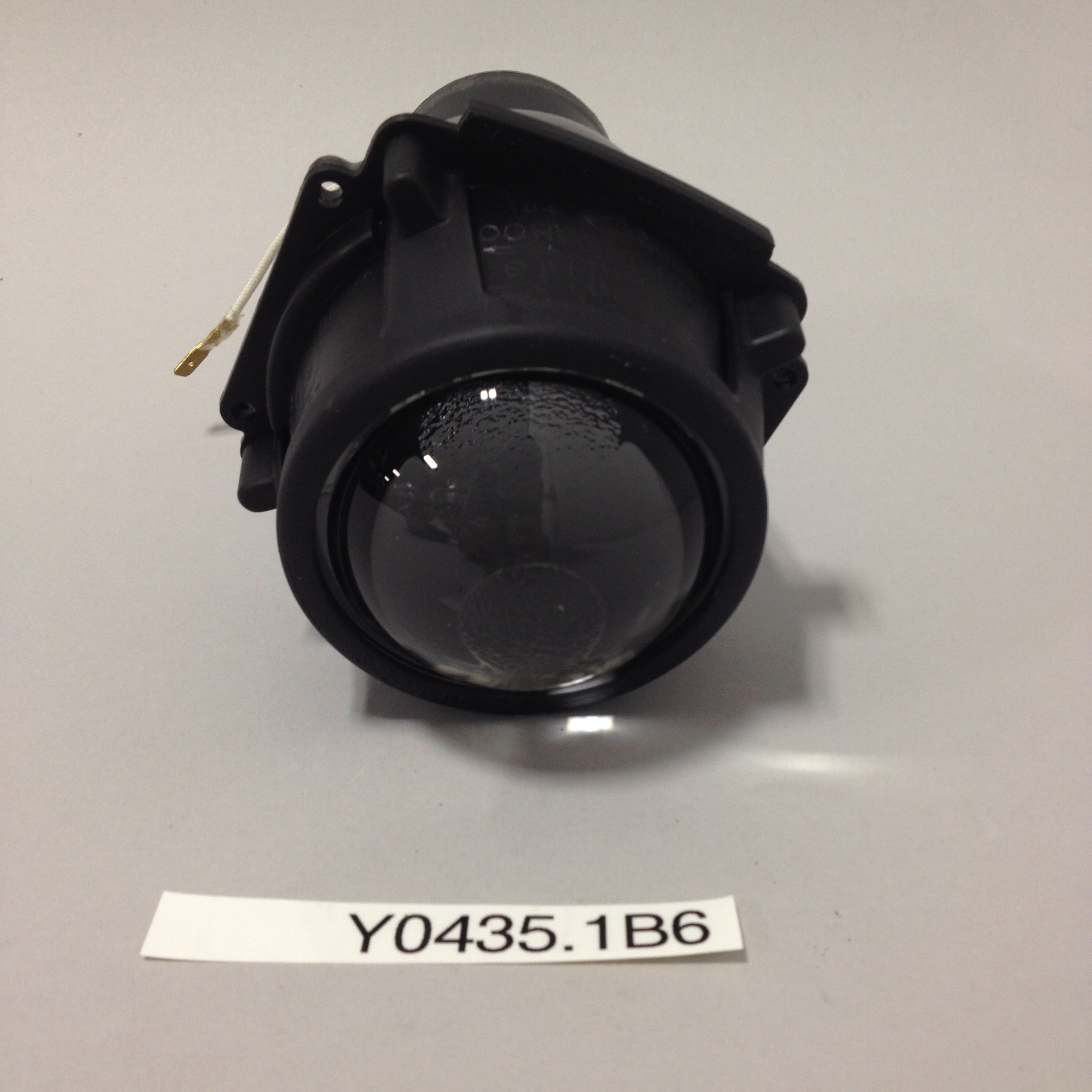 HEADLIGHT, HI BEAM, WORLD Y0435.1B6 Rev A